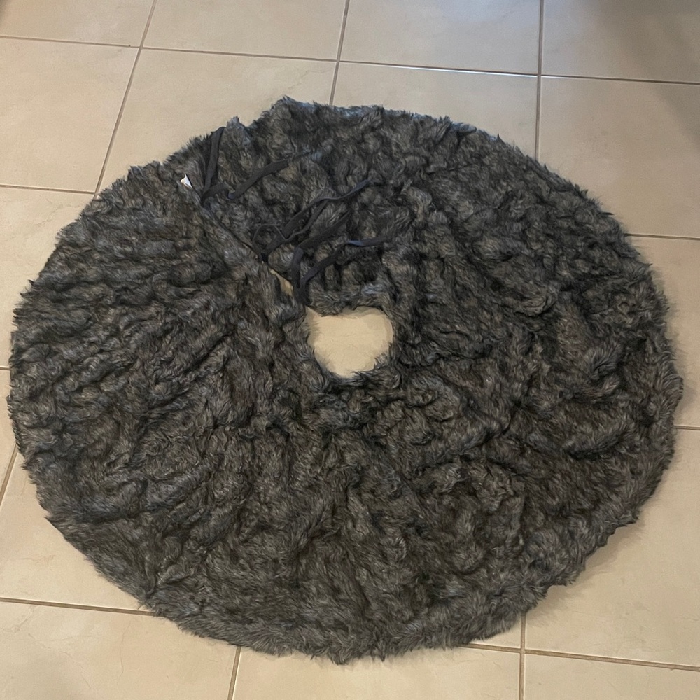 Nicole Miller Home-Gray Fake Fur and Velure-like Christmas Holiday Tree skirt